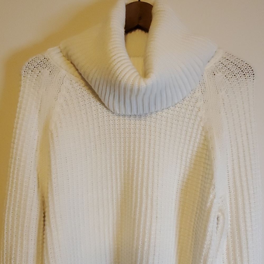 Sweater - Picture 2 of 3